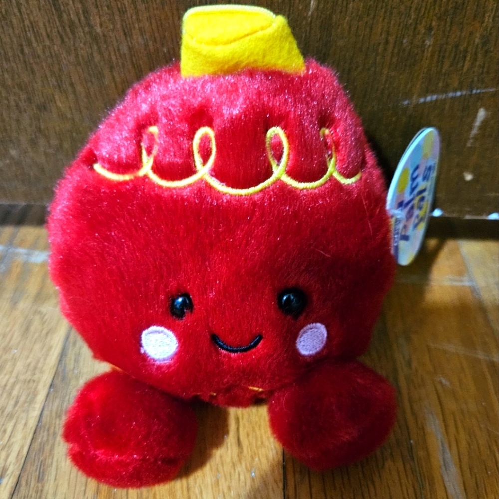 Palm Pals 5" Rubi the Ornament Christmas Plush Toy NWT